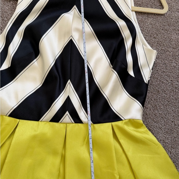 Moulinette Soeurs Vibrant Yellow A-Line Skirt - Picture 8 of 10